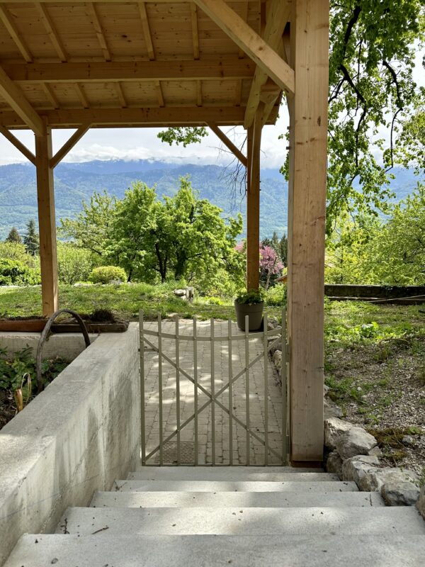 portillon fers plats rivetes