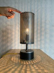 lampe tactile ajouree